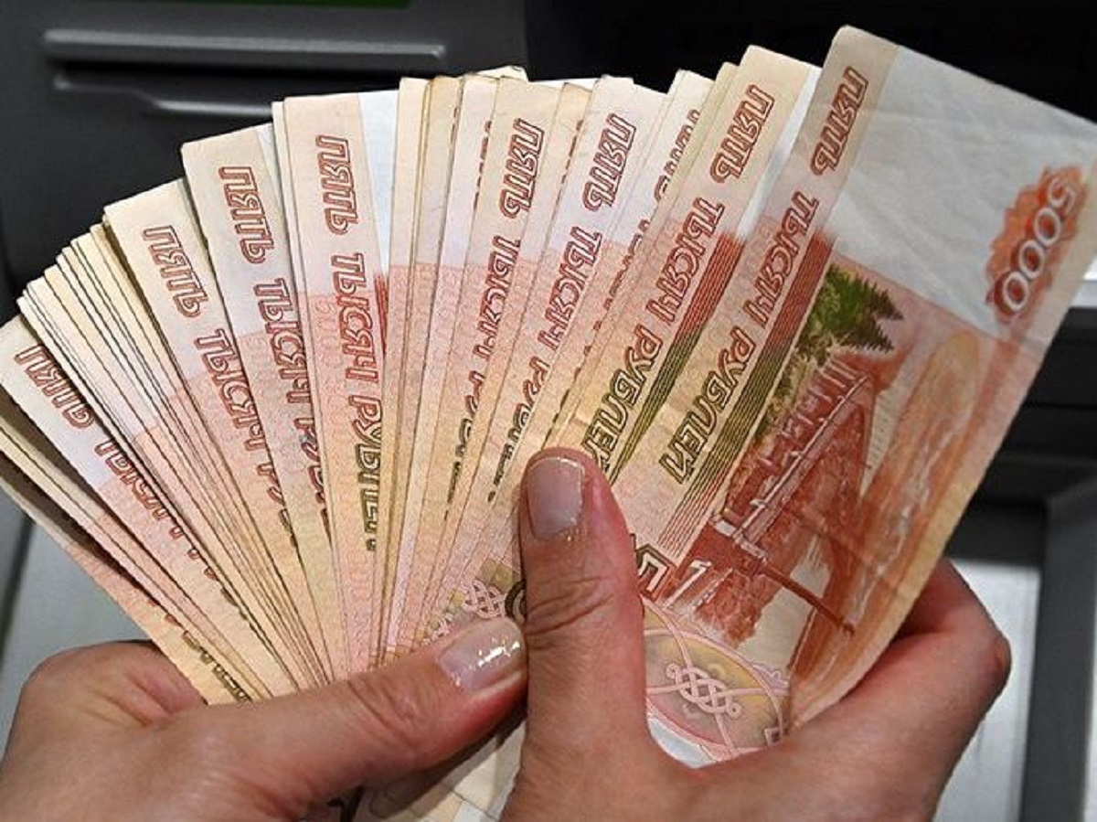 Пенсионерам в России предложили единовременные выплаты до 440 тыс. рублей0