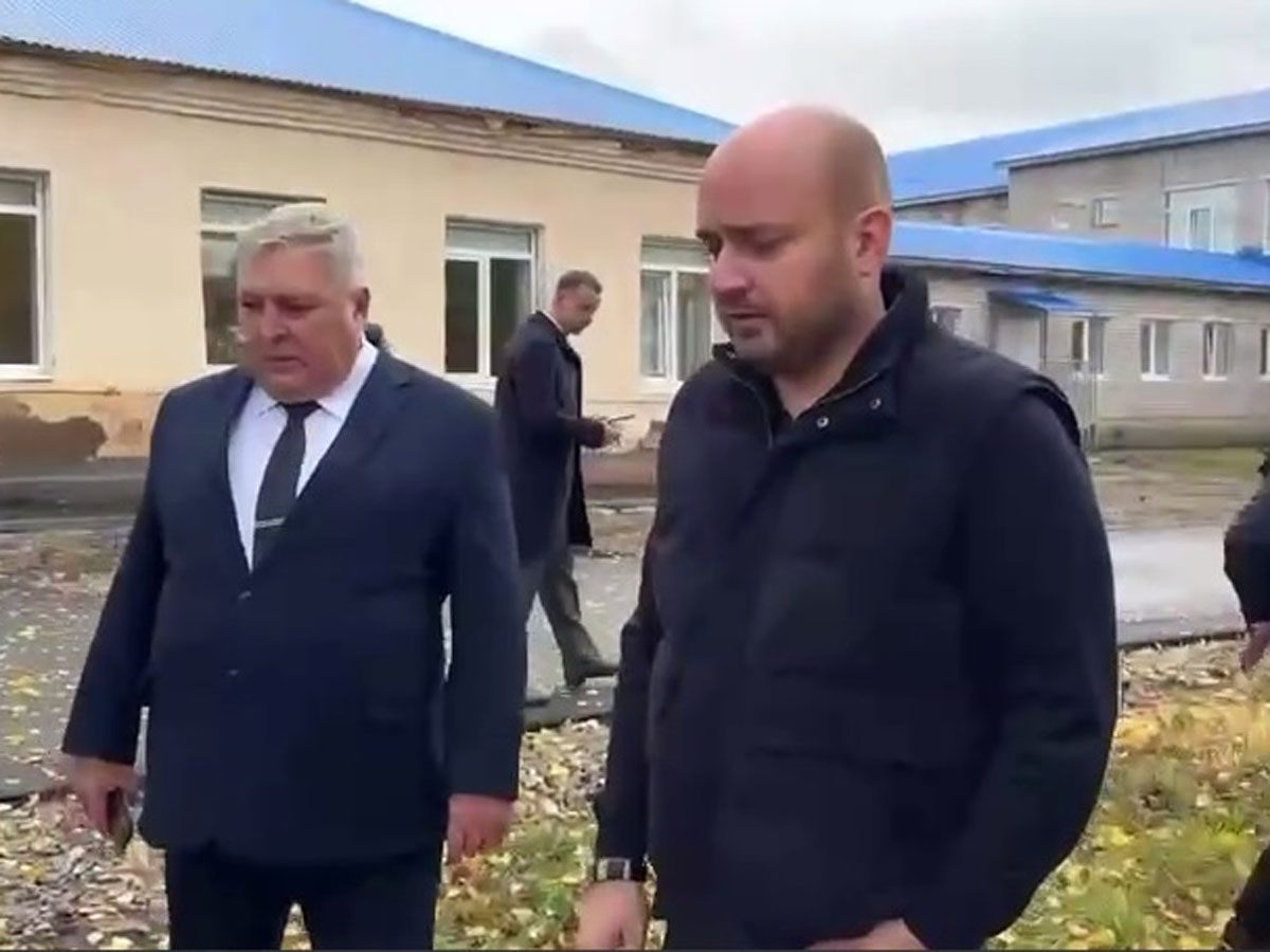 Губернатор Самарской области уволил главу района после публичного скандала0