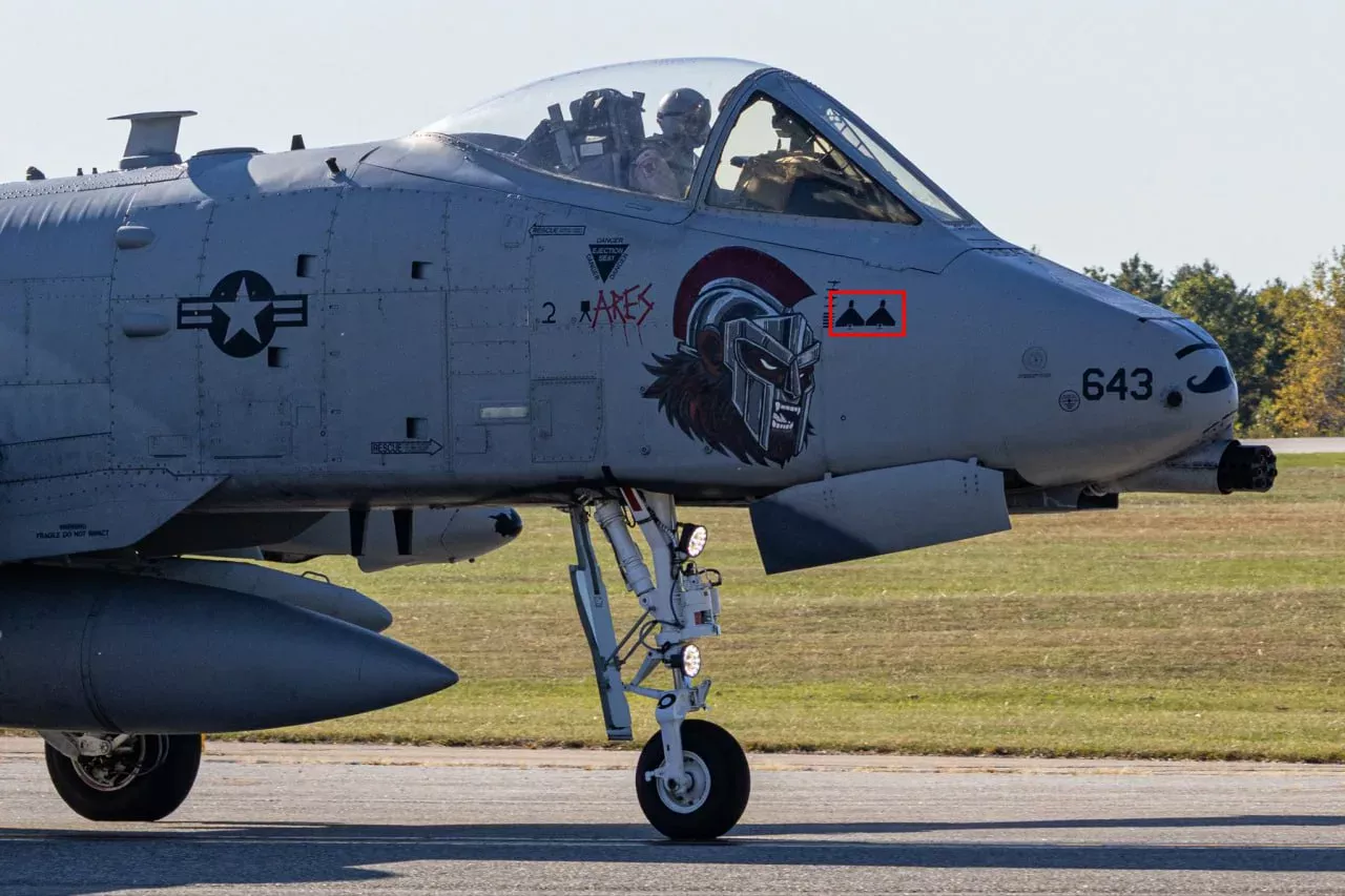 На штурмовике A-10 Thunderbolt II заметили отметки о двух сбитых дронах типа Shahed-136