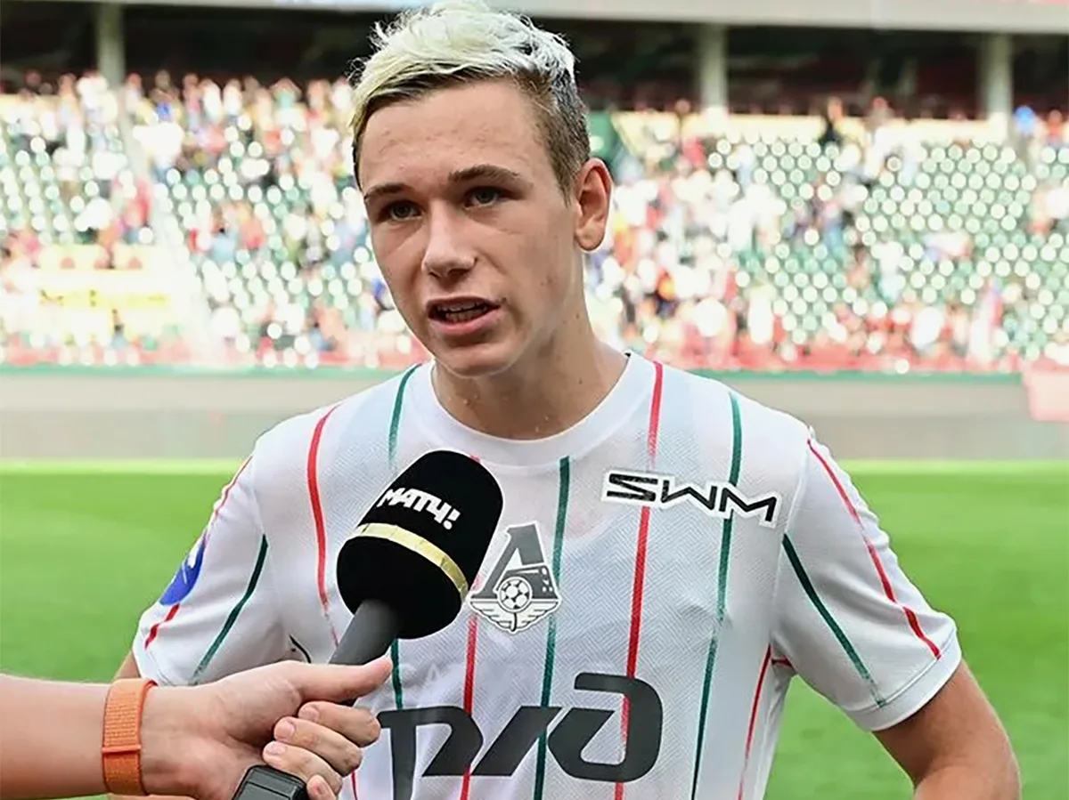 Футболист Батраков принял решение отказаться от зарплаты в размере $120 миллионов в год в Саудовской Аравии0