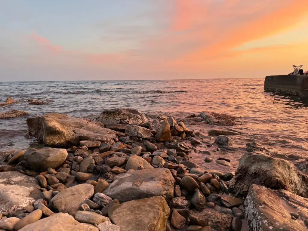 7 стран с чистым морем и королевским сервисом для отдыха на Новый 2026 год, более доступных, чем Турция