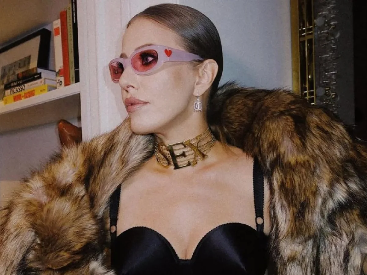 Собчак опубликовала снимок в откровенном бикини на пляже0