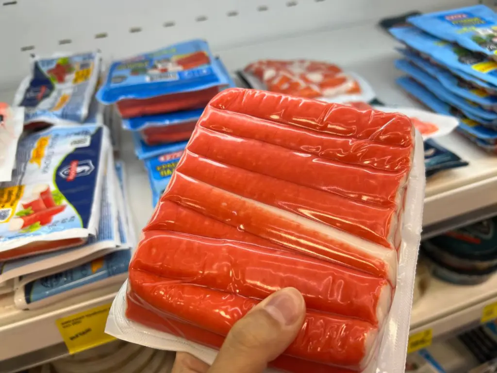 Слово на упаковке крабовых палочек заставляет меня купить сразу 5 пачек чистого мяса без сои