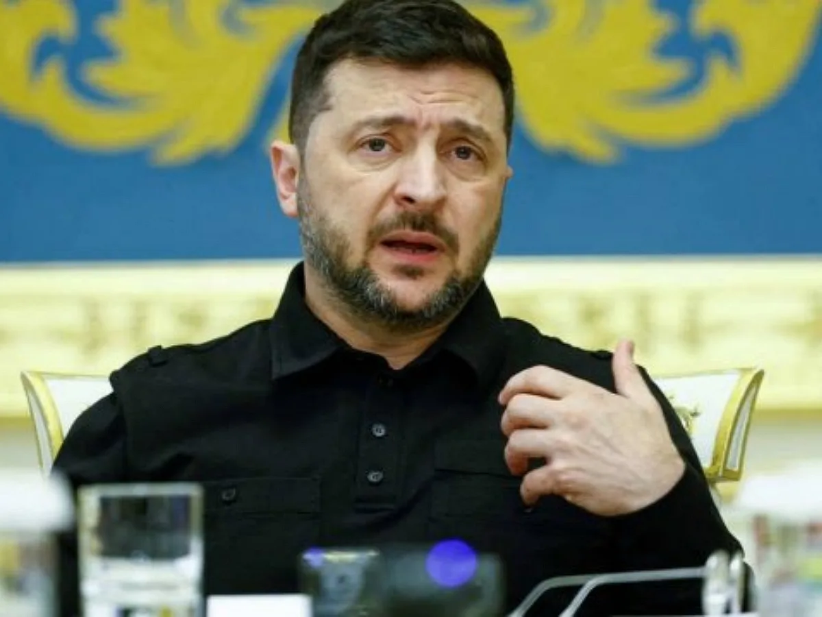 Зеленский призвал генералов спасти бойцов ВСУ из окружения или понести последствия0