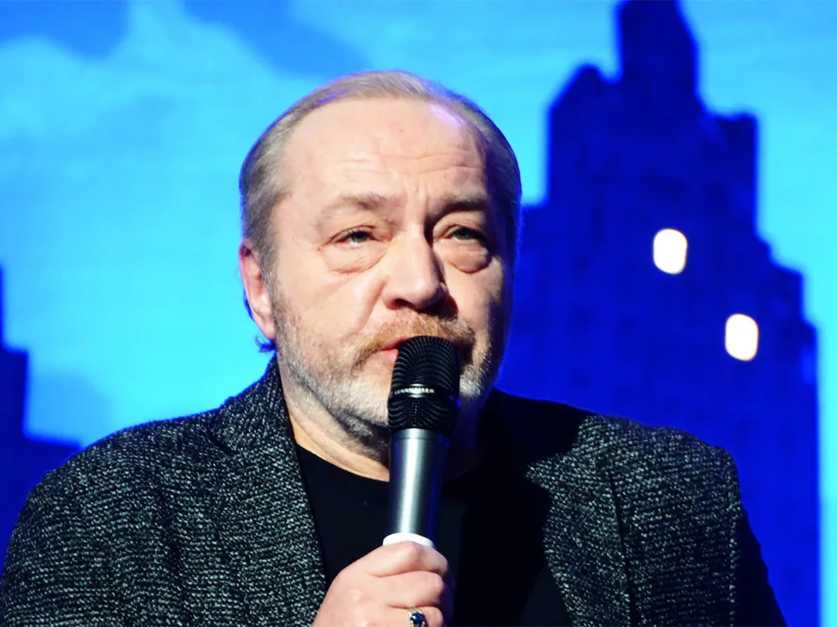 Вдова Гурченко Сенин: как живет мужчина, оказавшийся в долгах и без жилья0