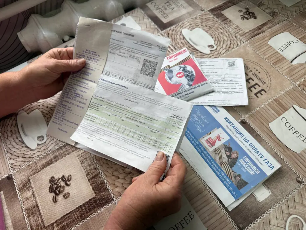 Почему плата за отопление в ЖКХ начисляется за весь месяц, даже если батареи были холодными