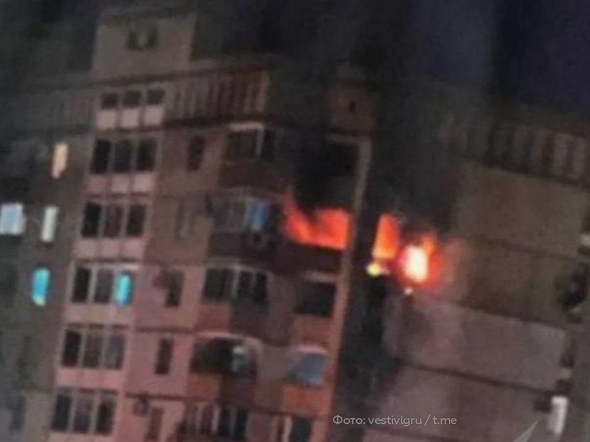 Беспилотники Украины нанесли удар по Волгограду: пожар в многоэтажном доме, есть раненые0