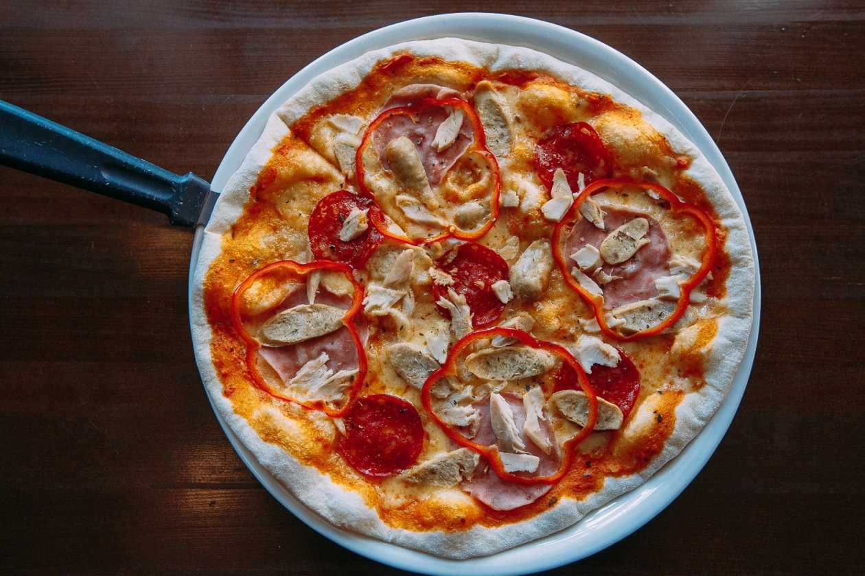 еда, кафе, бизнес ланч, фастфуд, ресторан, пицца Мария Смитюк , ИА PrimaMedia