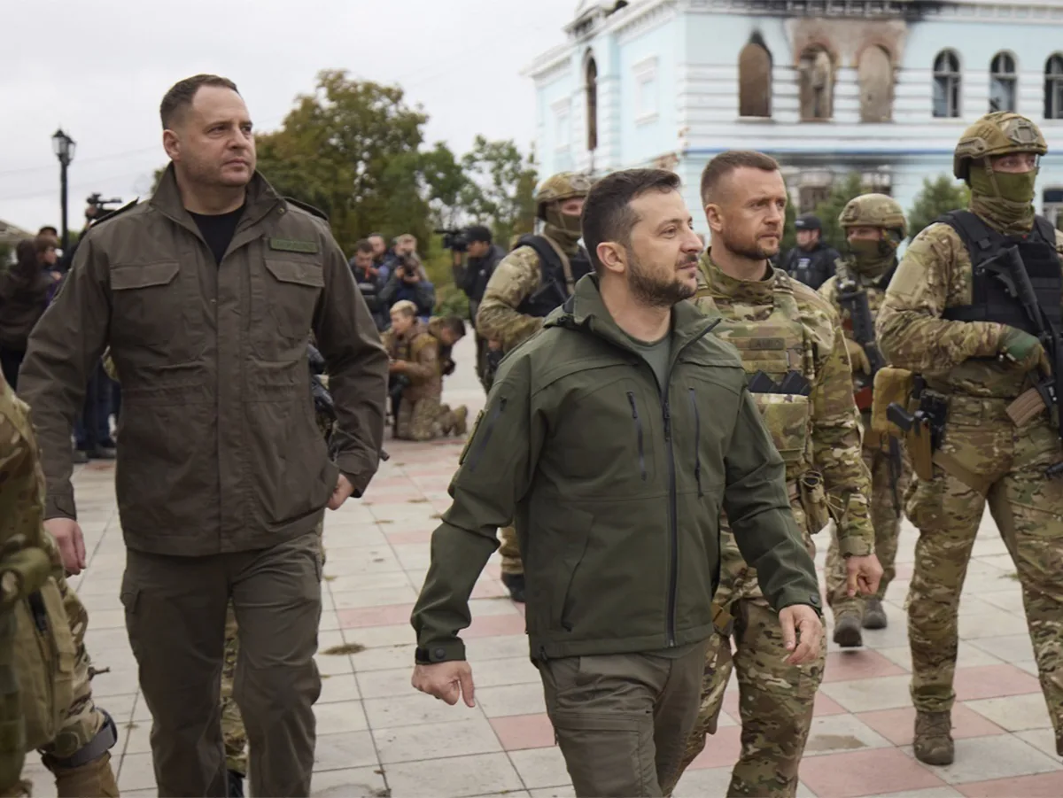 Зеленский и Ермак разорвали общение в соцсетях, вызвав бурю обсуждений0