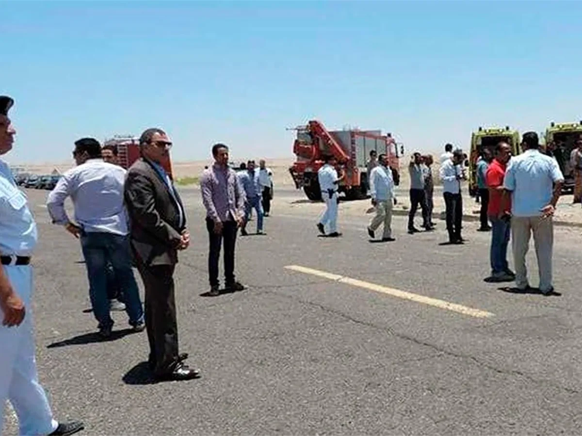 В Египте произошла авария с грузовиком и автобусом с российскими туристами погибли два человека среди которых гражданка России0