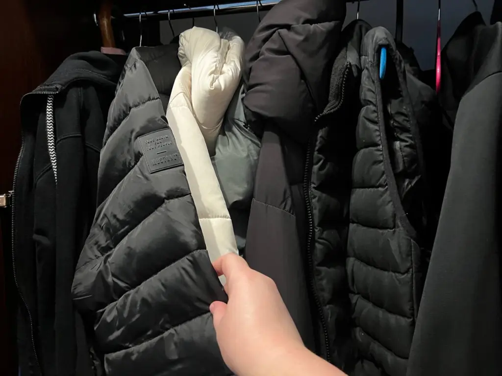 Как я стираю зимние куртки дома и навсегда забыла о химчистке доставая пуховик из машинки как новый