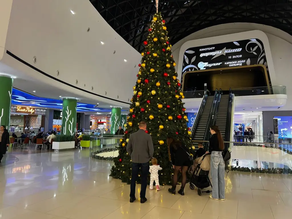 Изменения в январских праздниках: новогодние каникулы 2025–2026 года пройдут иначе из-за ситуации в стране