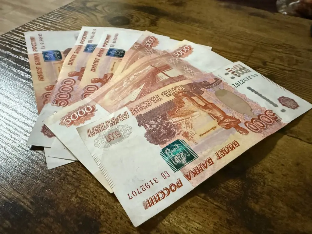 Новая волна девальвации может уничтожить все накопления как в 90-е годы