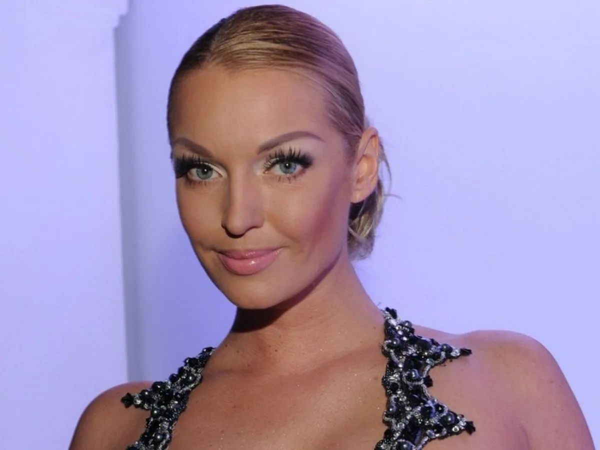 Волочкова объяснила свою отставку из антиалкогольного шоу на канале «Пятница»0