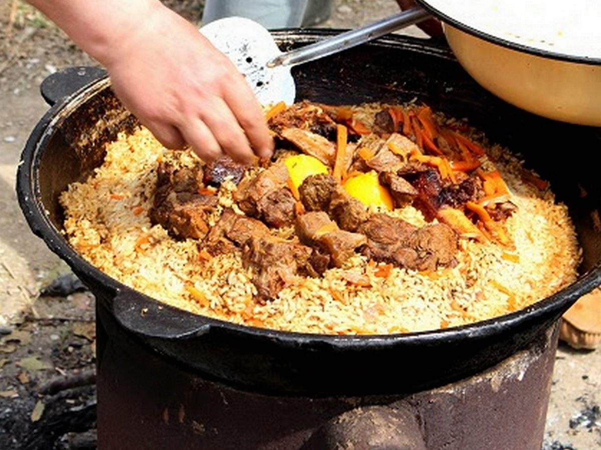 Россияне раскритиковали «плов дружбы» на праздновании Дня народного единства в ХМАО0