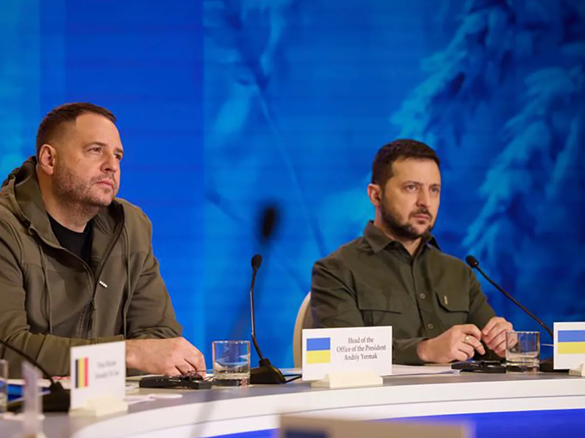 Что ждет Зеленского после обысков НАБУ у Ермака: подробности раскрыты0