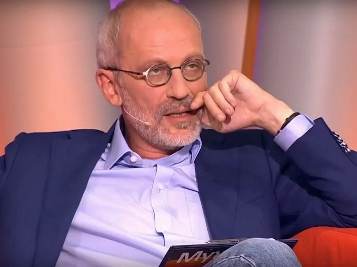 Александр Гордон представил свою жену младше его на 38 лет0