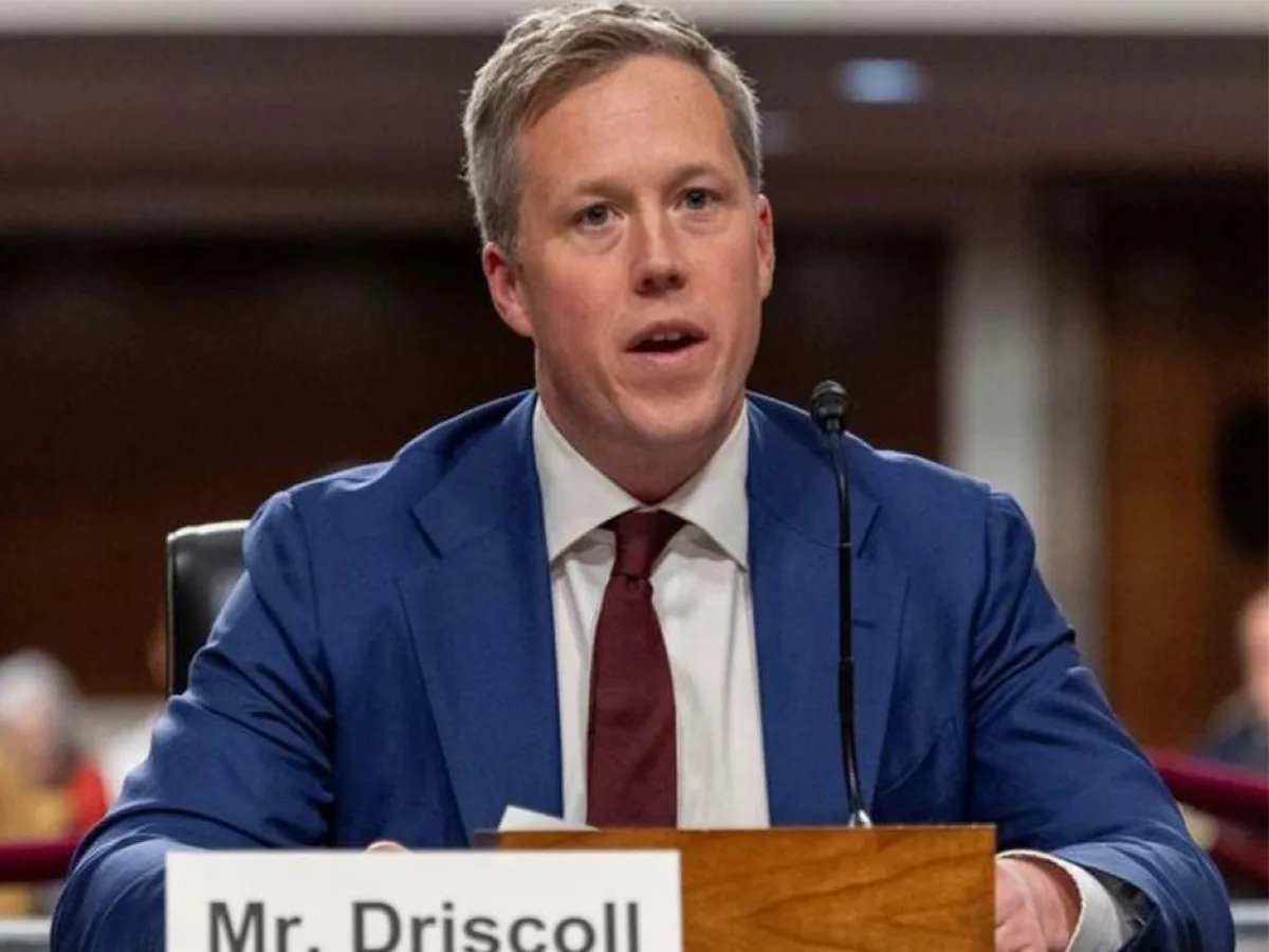 Определена цель поездки министра армии США в Украину0