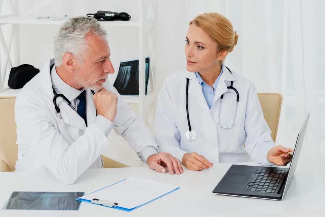 Прием врача по ОМС прошел не бесплатно: за какие медуслуги придется заплатить0