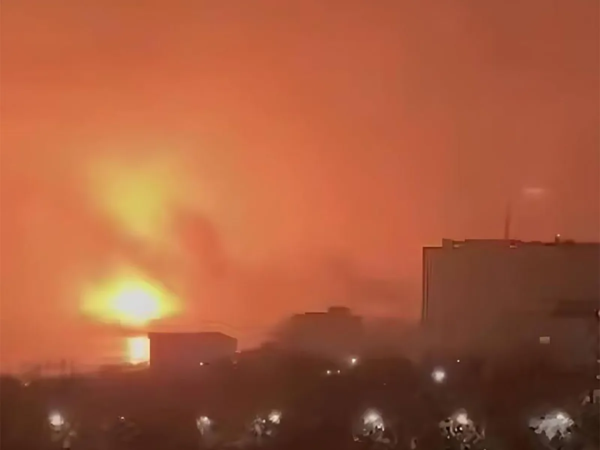 Киев вновь погрузился в темноту: российские войска атаковали столицу Украины сотнями дронов и крылатых ракет0