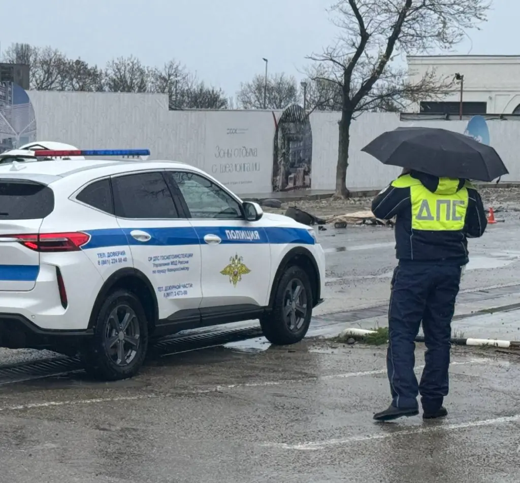 В ГАИ рассказали, почему инспекторы требуют показать мобильный телефон и как на это реагировать водителю