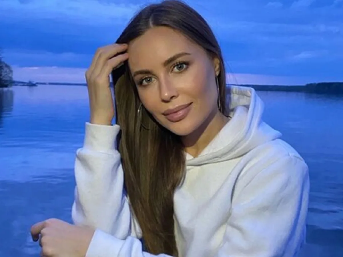 «Изолирована в квартире»: бывшая участница «Уральских пельменей» Юлия Михалкова поделилась своим серьезным диагнозом0