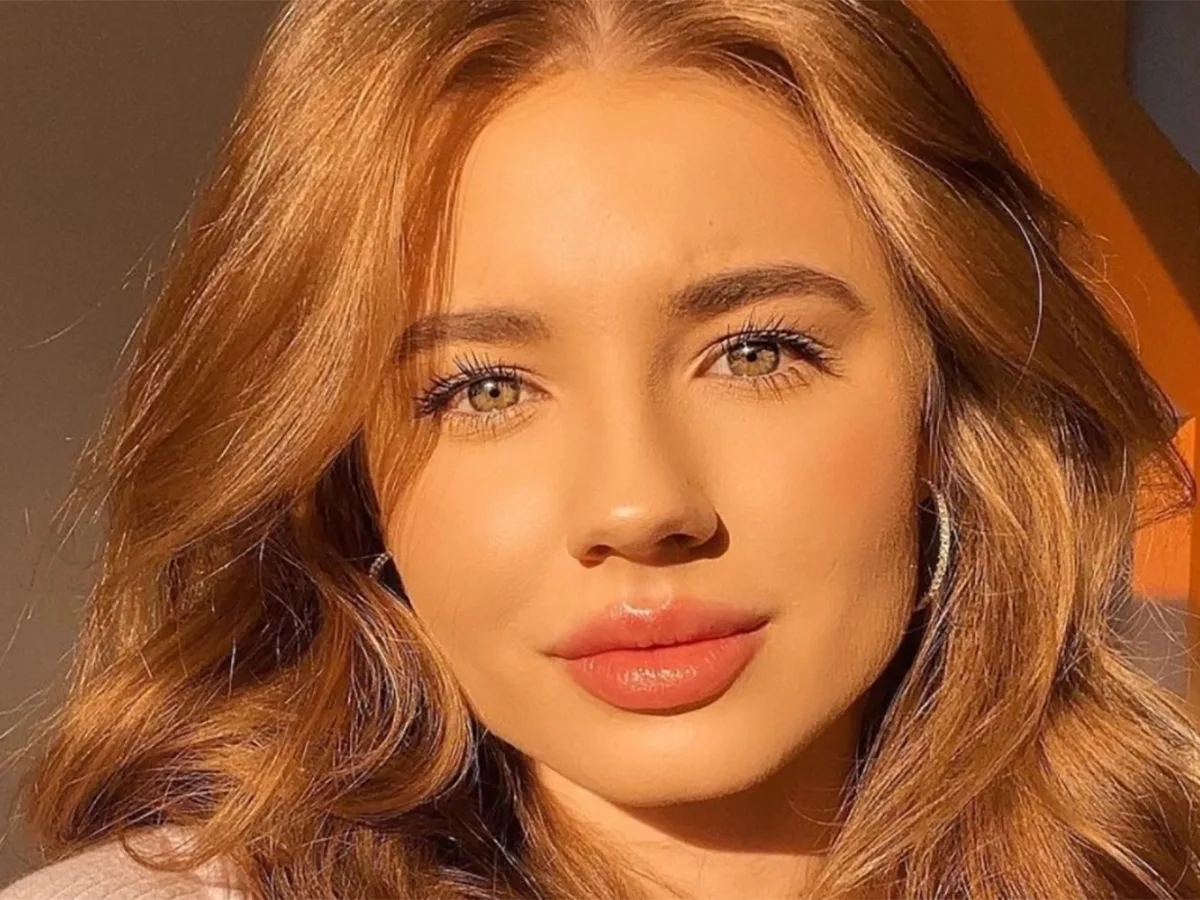 Экс-возлюбленная Моргенштерна* предстала в откровенных стрингах0