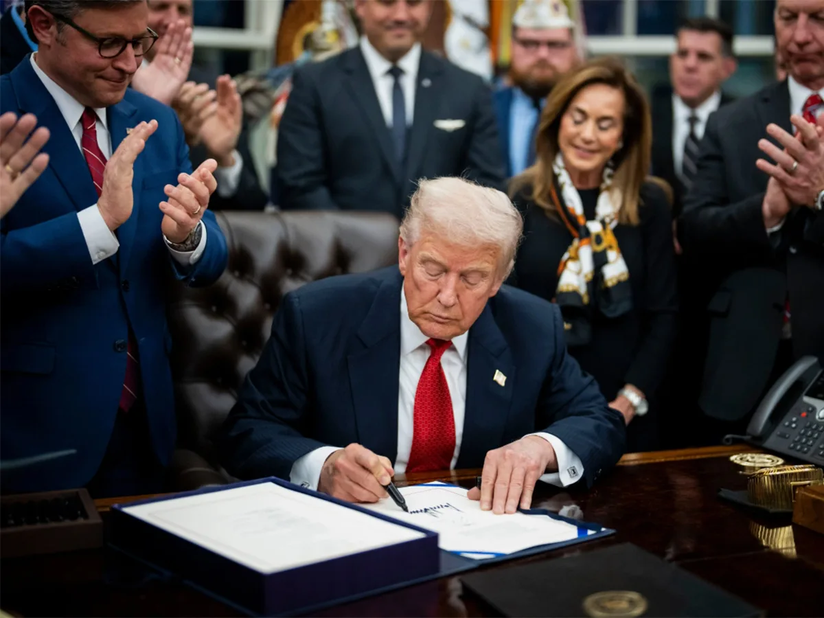 Трамп завершил рекордный 43-дневный шатдаун в США0