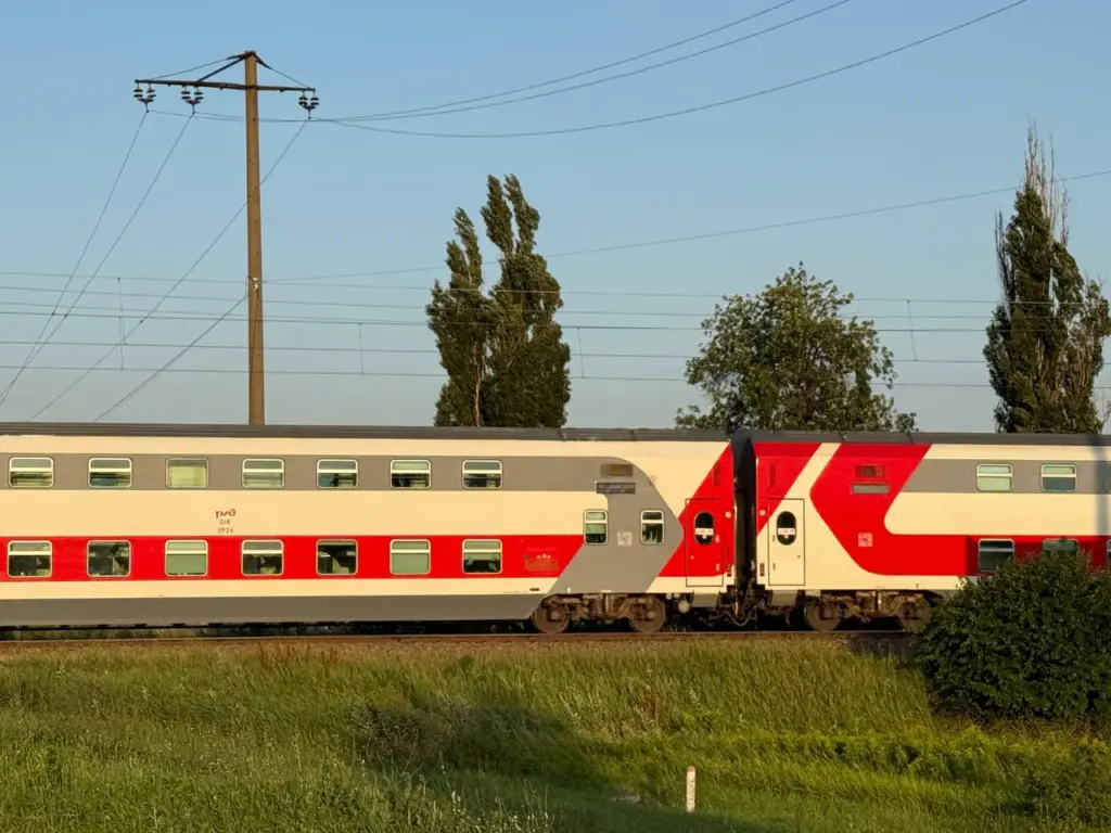 В РЖД запускают новый тип вагонов — пассажиры даже не ожидали, что плацкарт и купе исчезнут