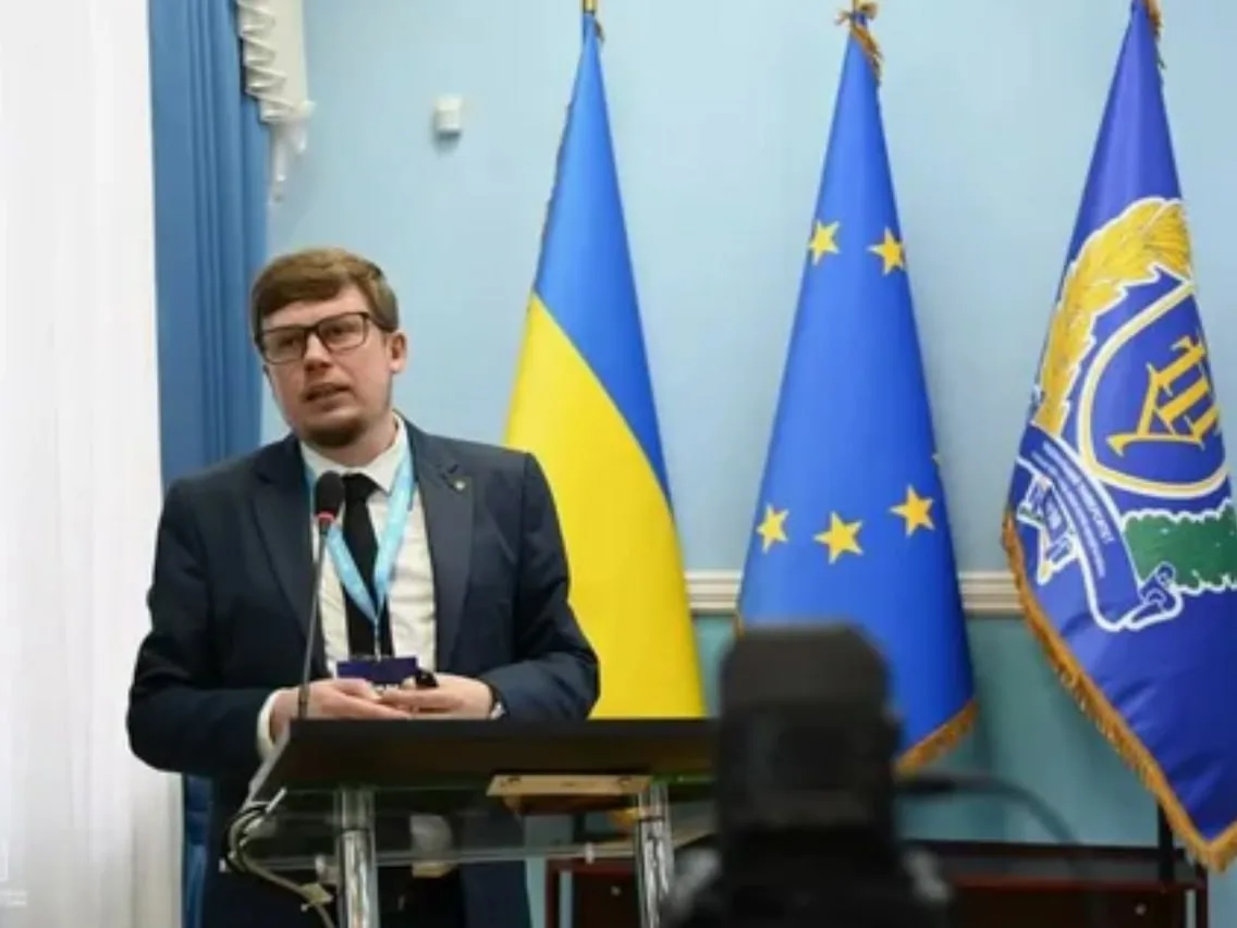 Юрий Подоляка — Почему сегодня Киев «сидит без света» по 14-16 часов в сутки