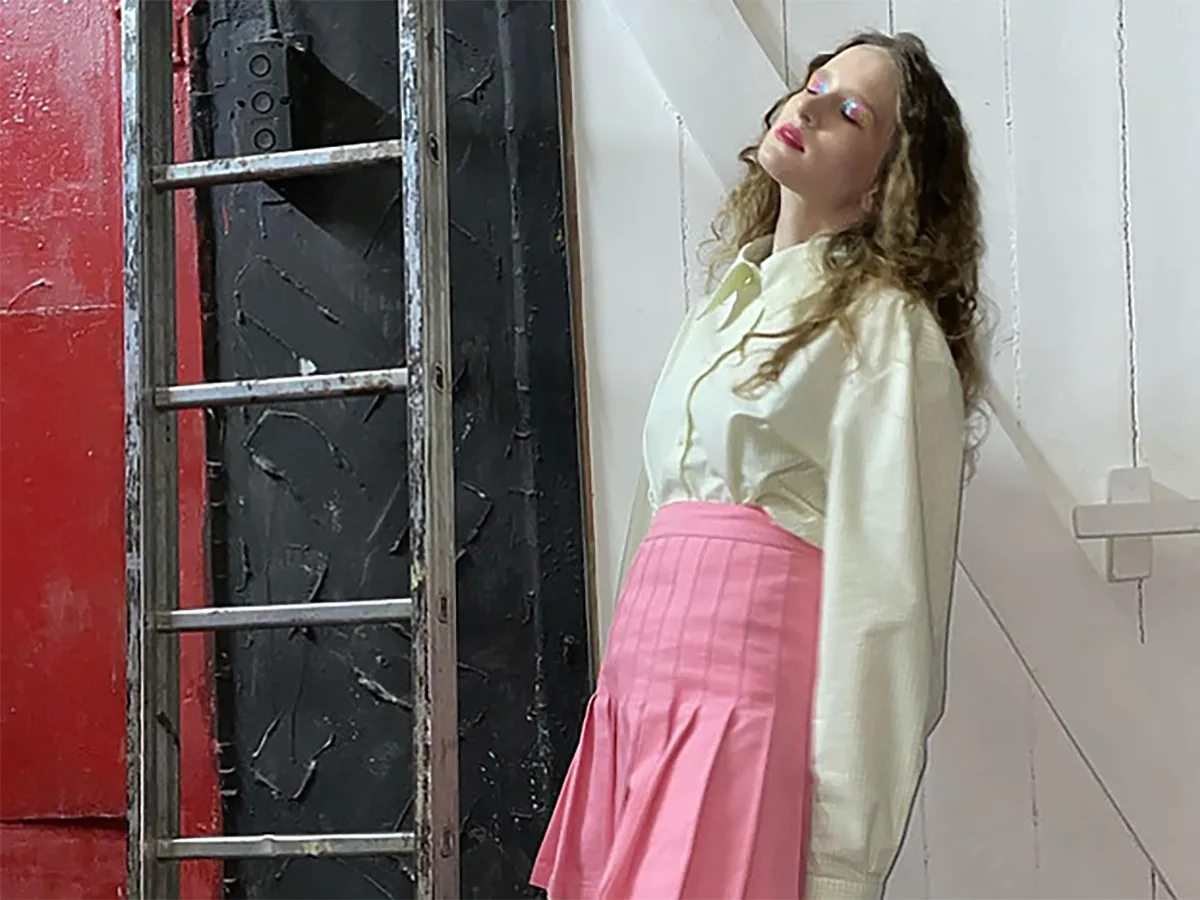 Монеточка сбежала из России и была госпитализирована в Риге с отеком Квинке0