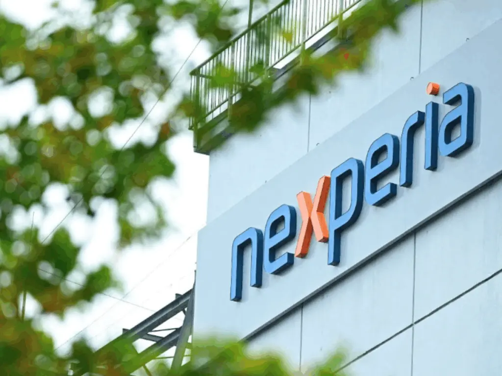 Nexperia прекратила поставки кремниевых пластин в Китай: последствия для автопрома и электроники