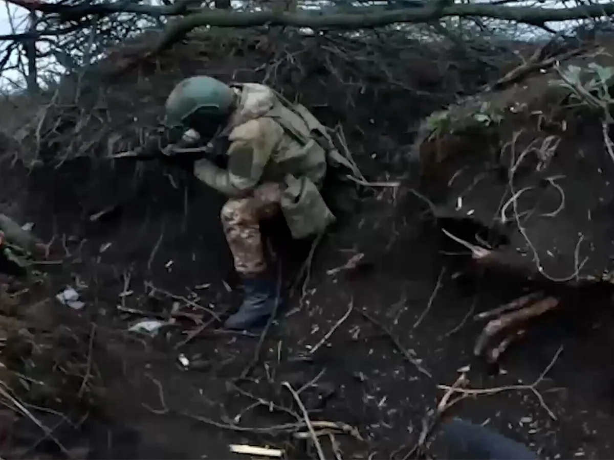 Боец ВС РФ в одиночку почти два месяца сдерживал позицию под Покровском, фактически замуровав себя0