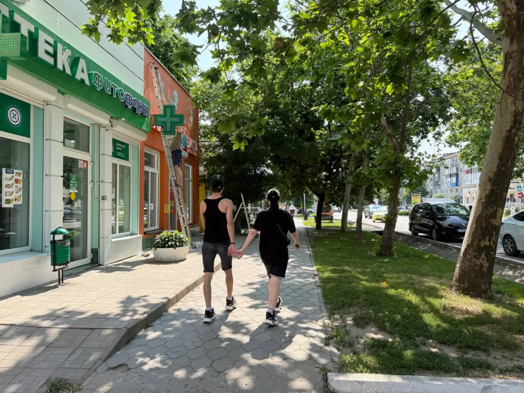 Почему не следует обращаться за помощью к друзьям: вечная мудрость Омара Хайяма