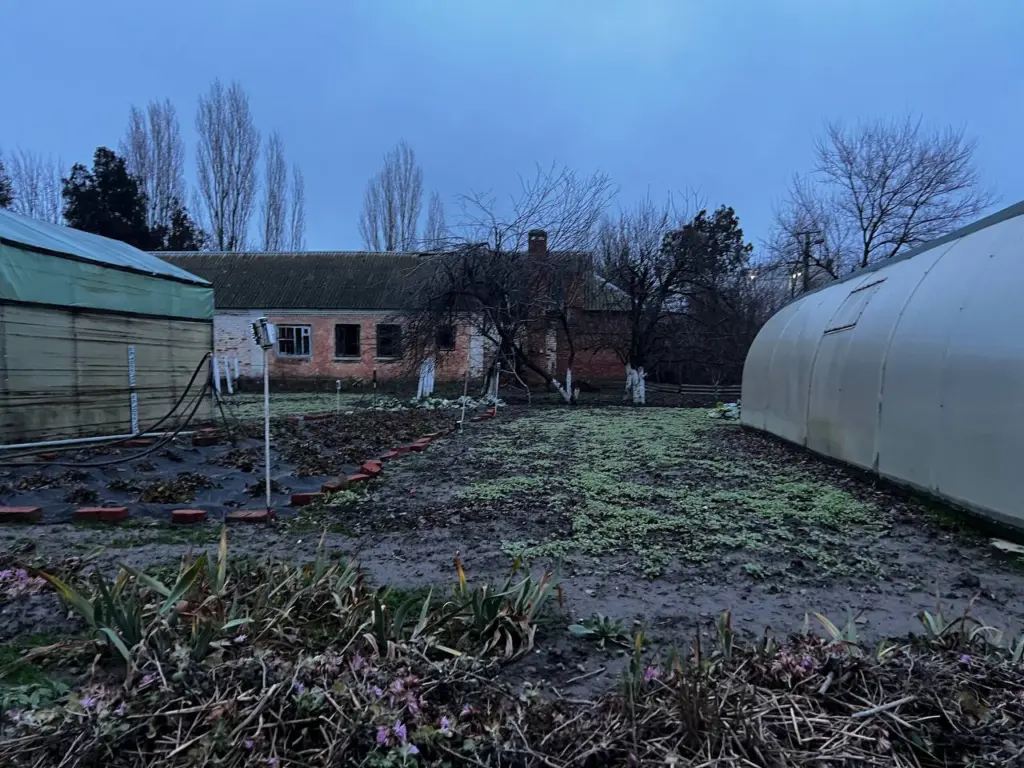 Дачники, добавьте всего 2 горсти в компост: он созреет быстрее, чем когда-либо