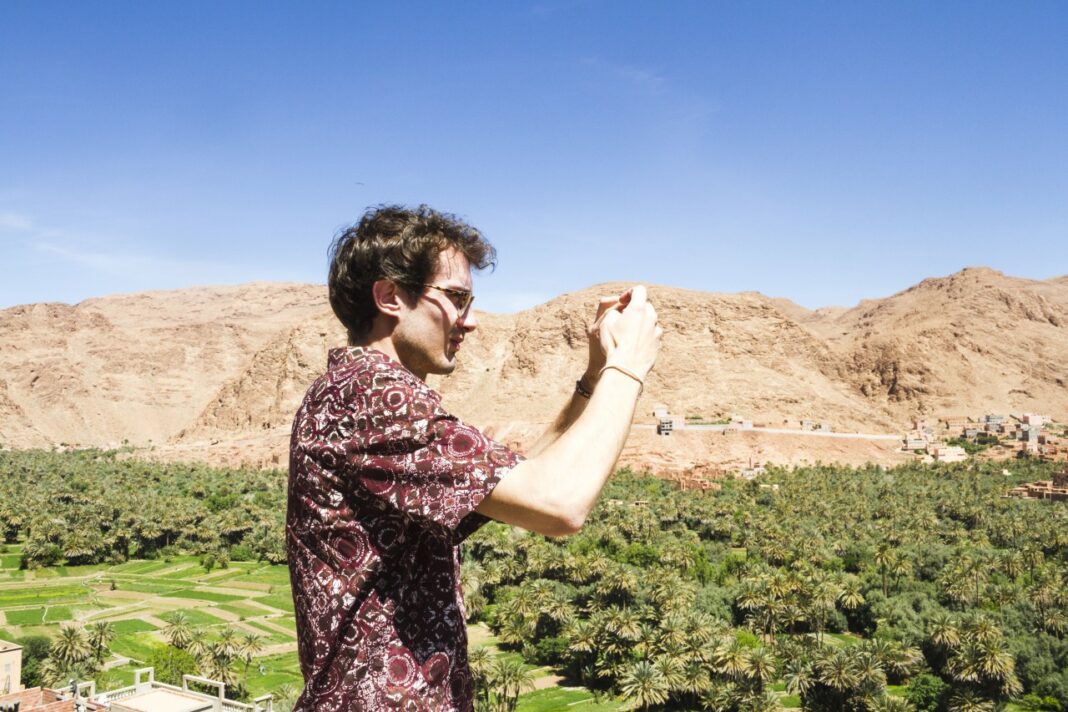 Россияне отдыхают за границей по 7-10 дней: почему время долгих отпусков прошло0