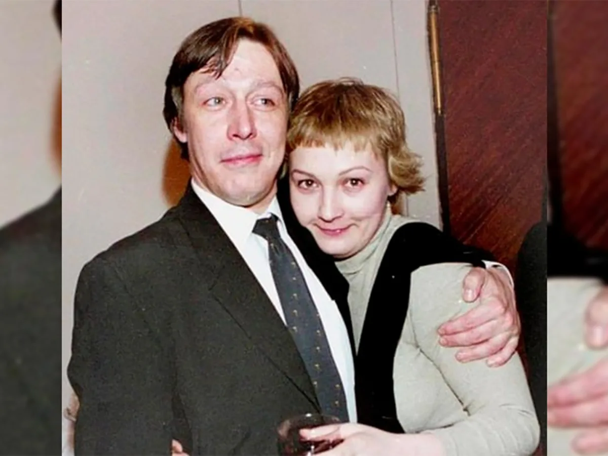 Скандальные подробности смерти экс-супруги Ефремова: найдена в беспорядочной квартире у кровати0