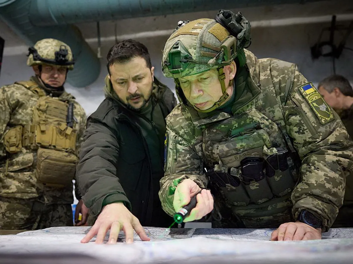 СМИ: главком ВСУ Сырский заявил Зеленскому о готовности сражаться без поддержки США, но озвучил условия0