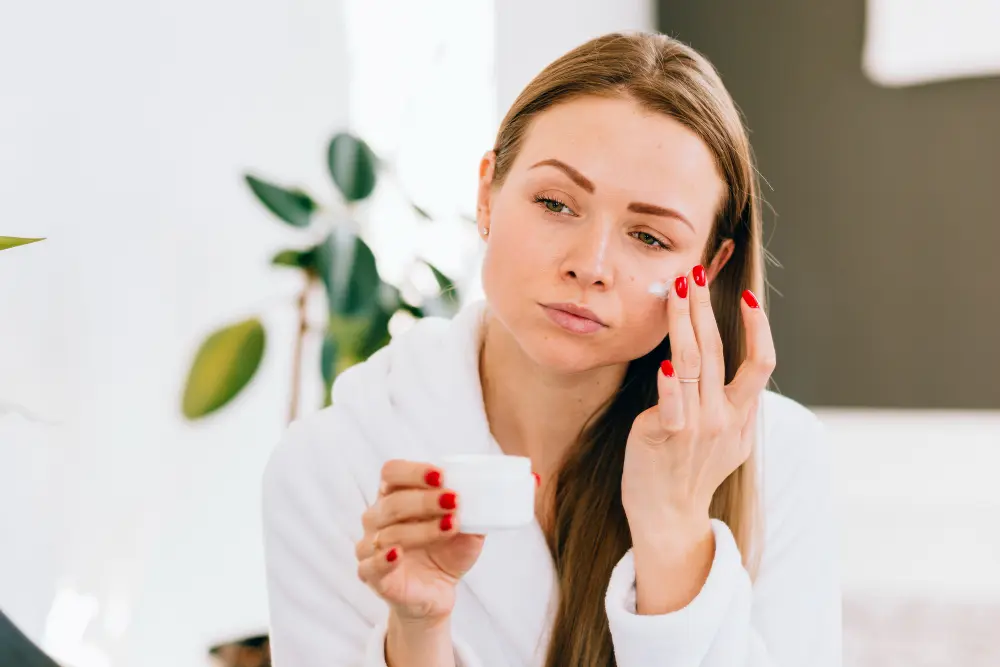 Природное масло, возвращающее фарфоровое сияние и избавляющее от морщин