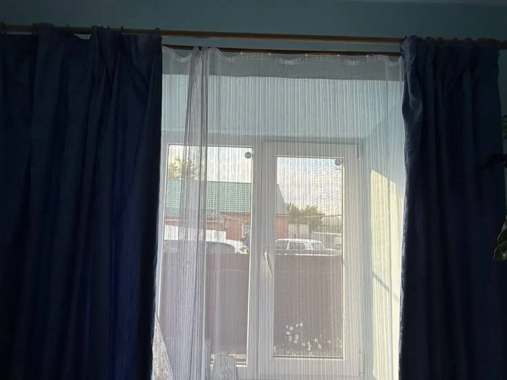 Тюль засияет белизной как новый: 1/2 стакана в таз — забудьте о серости, желтизне и пятнах