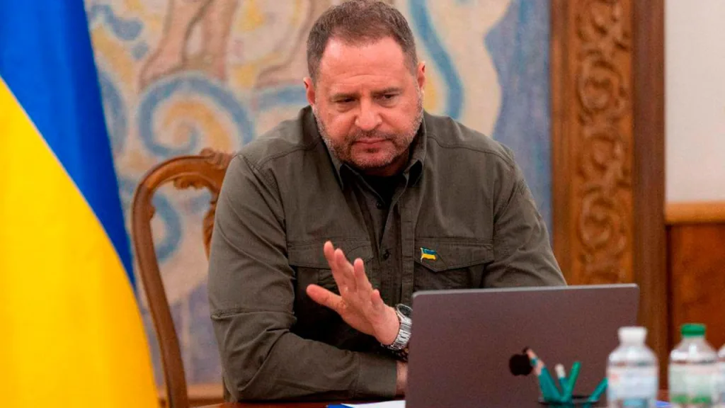 Юрий Подоляка: Отставка Ермака — борьба с коррупцией или устранение политического препятствия