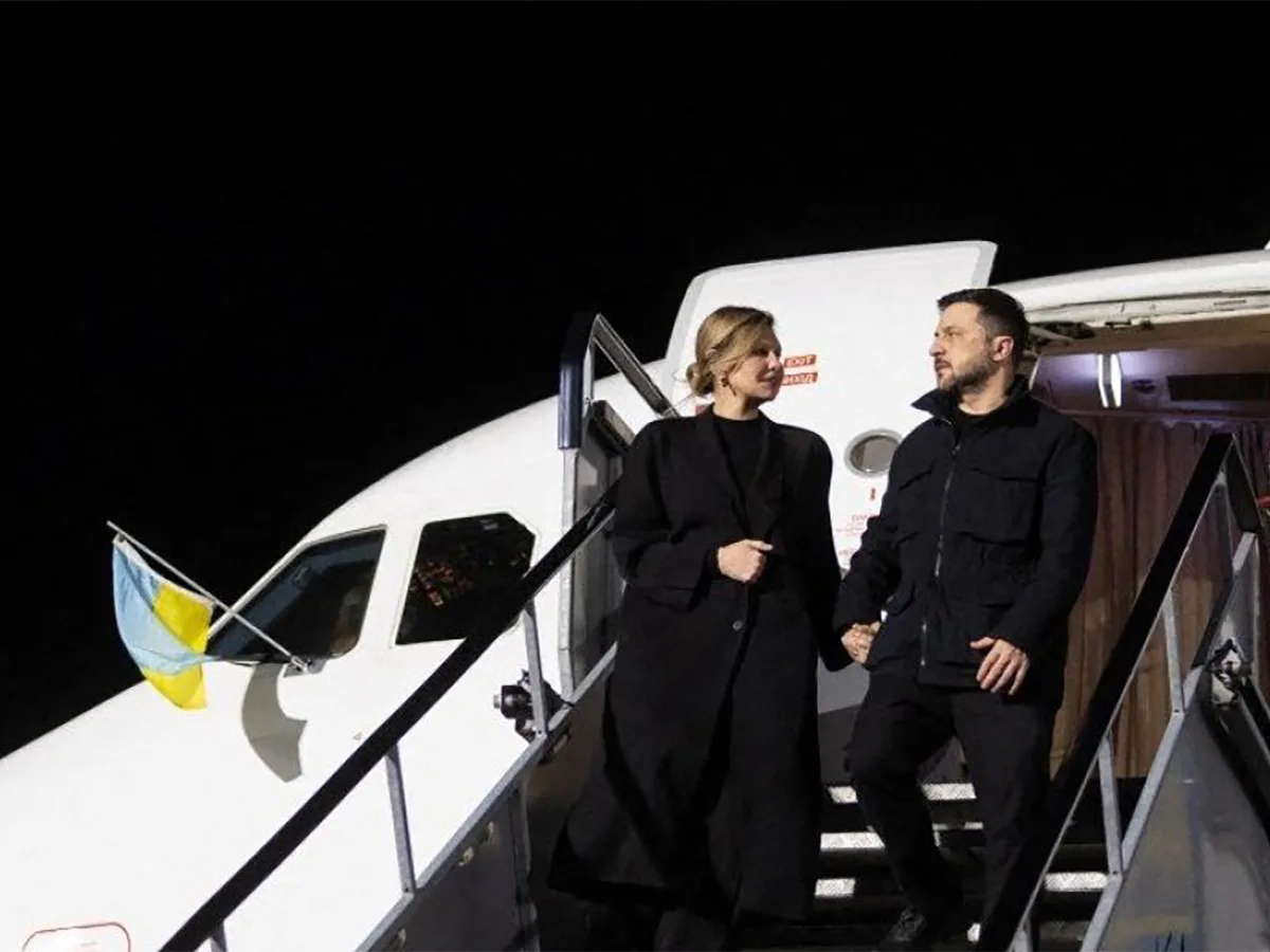 Неизвестные дроны преследовали самолет Зеленского0