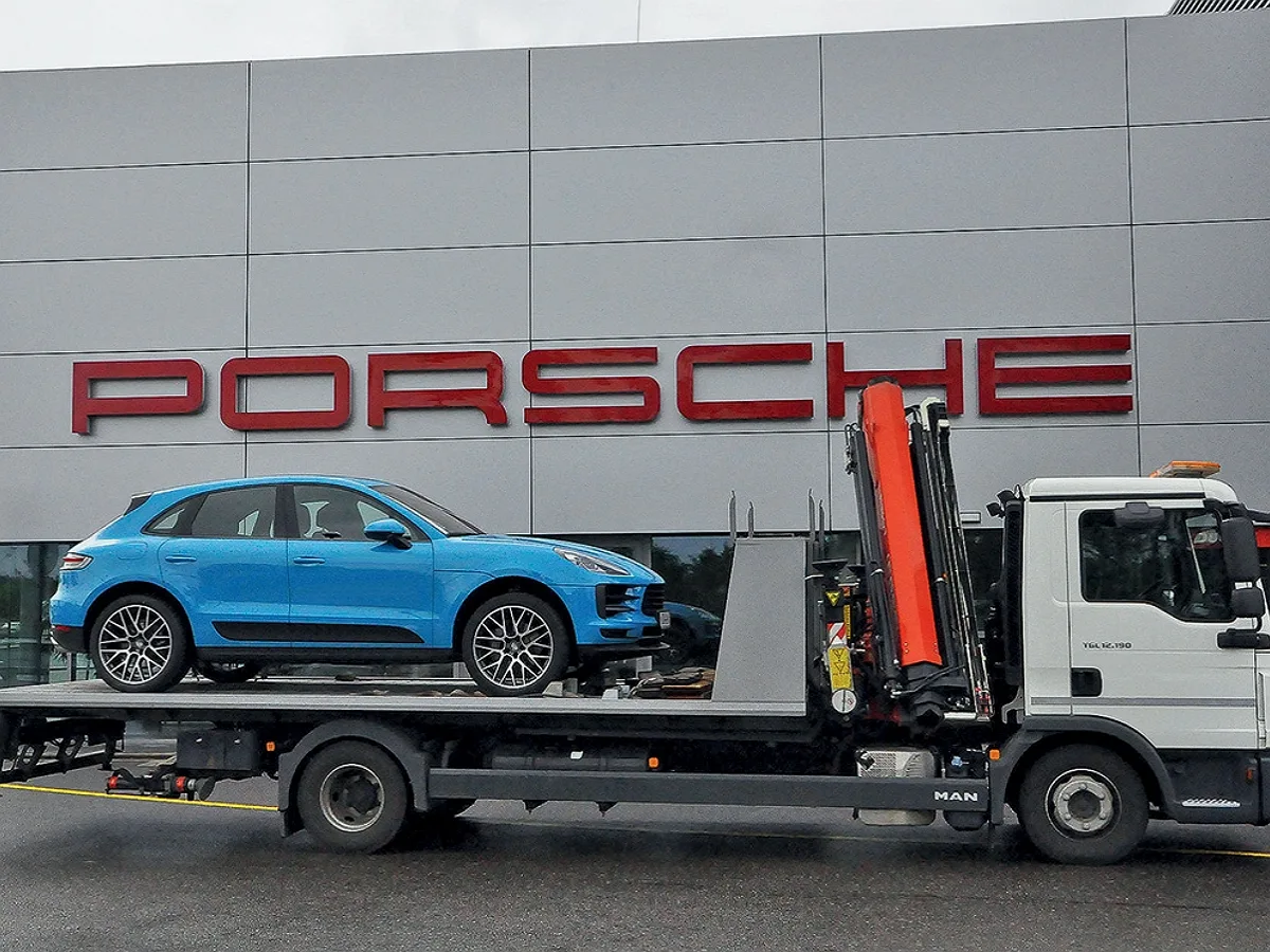 СМИ: в России остановились поставки Porsche из-за масштабного сбоя0