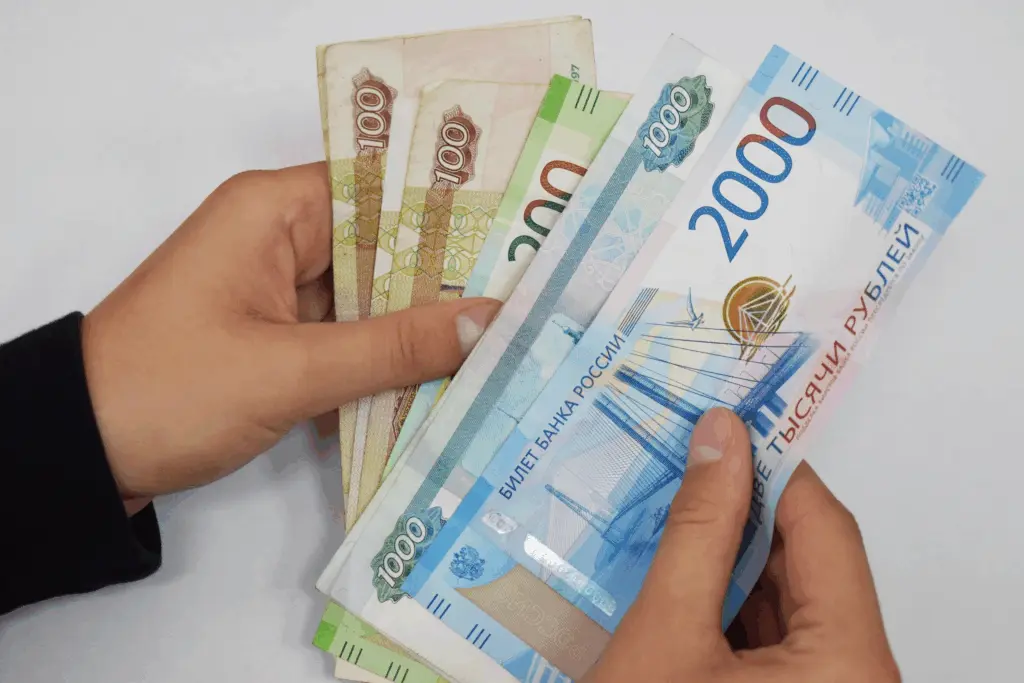 Пенсионеры становятся жертвами мошенничества в банках: советы по защите сбережений