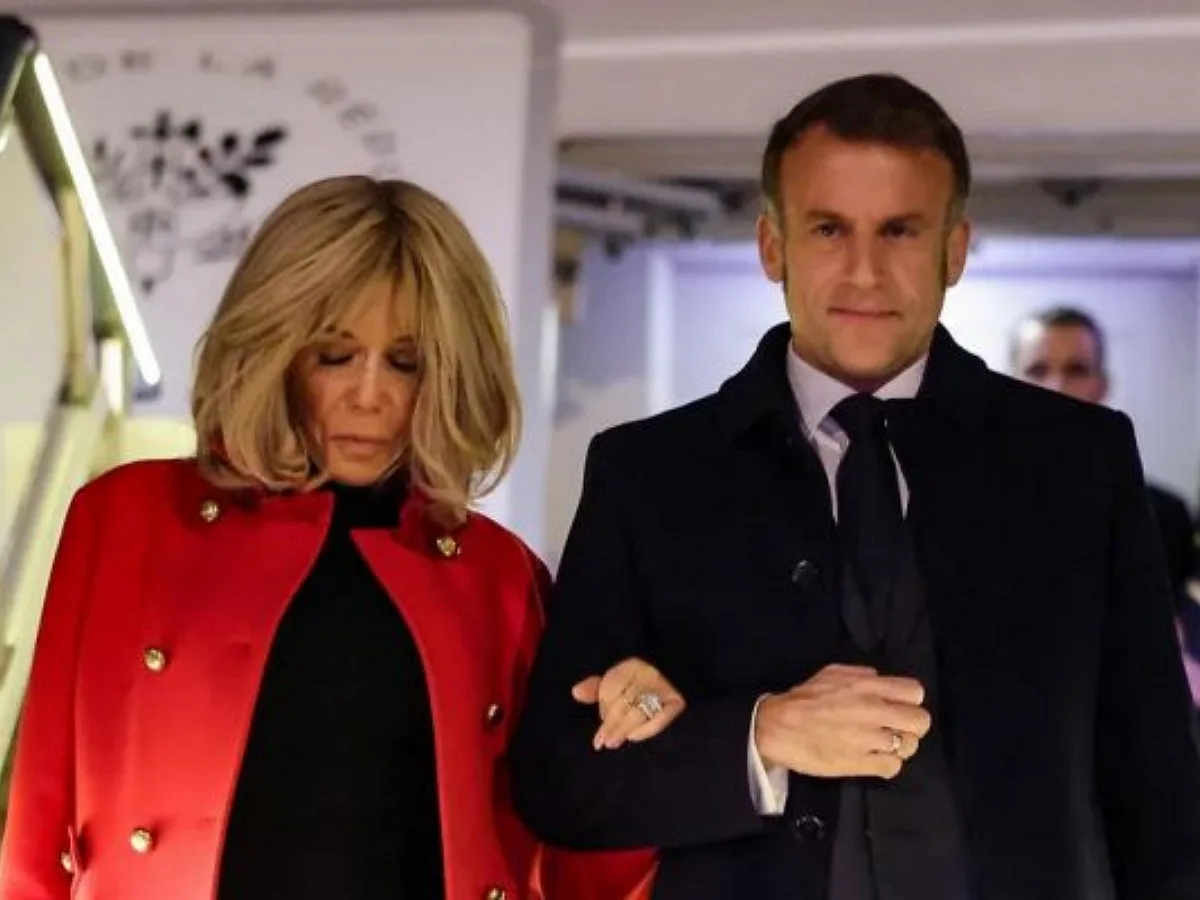 Странное поведение Макрона в Китае вызвало обсуждения в Сети: "Прилично выпил?"0