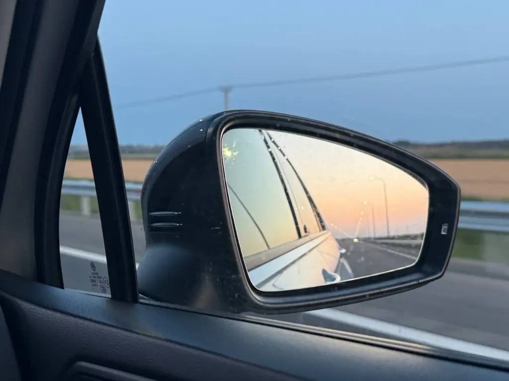 С 2026 года владельцев устаревших автомобилей в России ожидают трудности — подробности в нашем материале