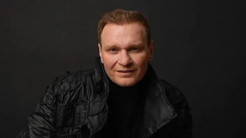 Экстрасенсов не существует, это всё актеры — заявил Сергей Сафронов, который много лет проводил испытания в шоу «Битва экстрасенсов»