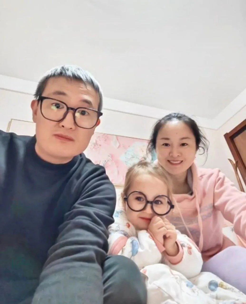 В Китае родилась девочка со славянской внешностью